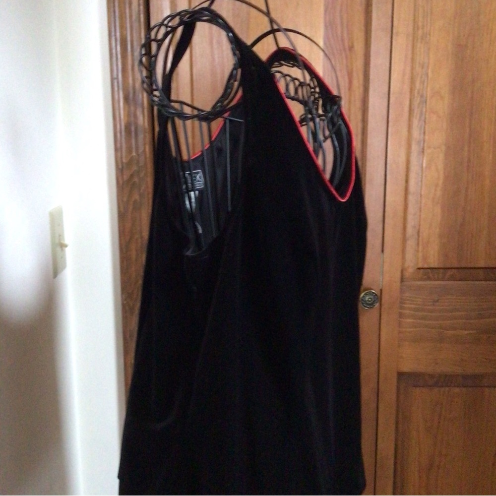 Alex Evening Black velvet top with red satin trim, XL - Picture 5 of 6